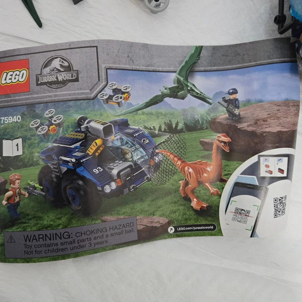 LEGO Jurassic World Gallimimus and Pteranodon Breakout 75940 Incomplete Set